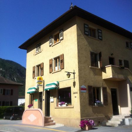 Le Central - Chambres D'Hote Grône Dış mekan fotoğraf