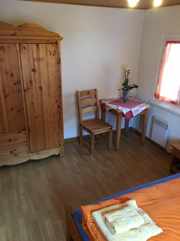 Le Central - Chambres D'Hote Grône Oda fotoğraf