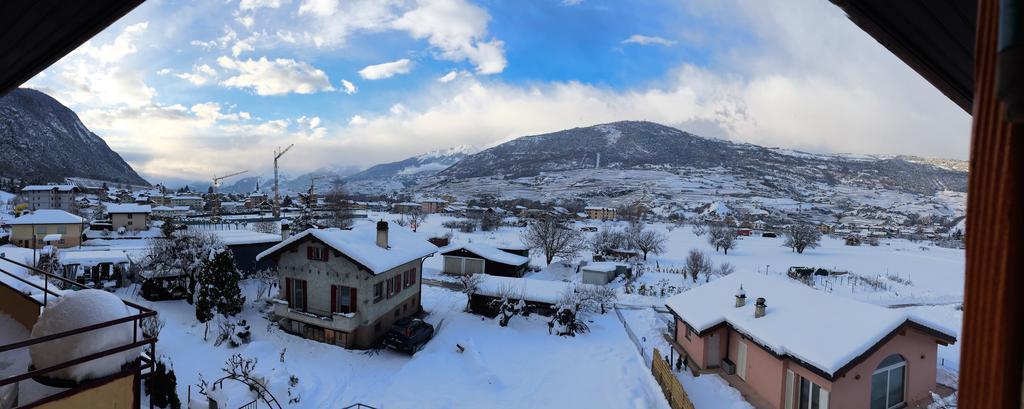 Le Central - Chambres D'Hote Grône Dış mekan fotoğraf